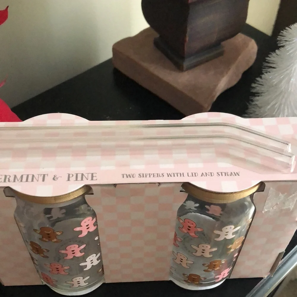 peppermint & pine brand new